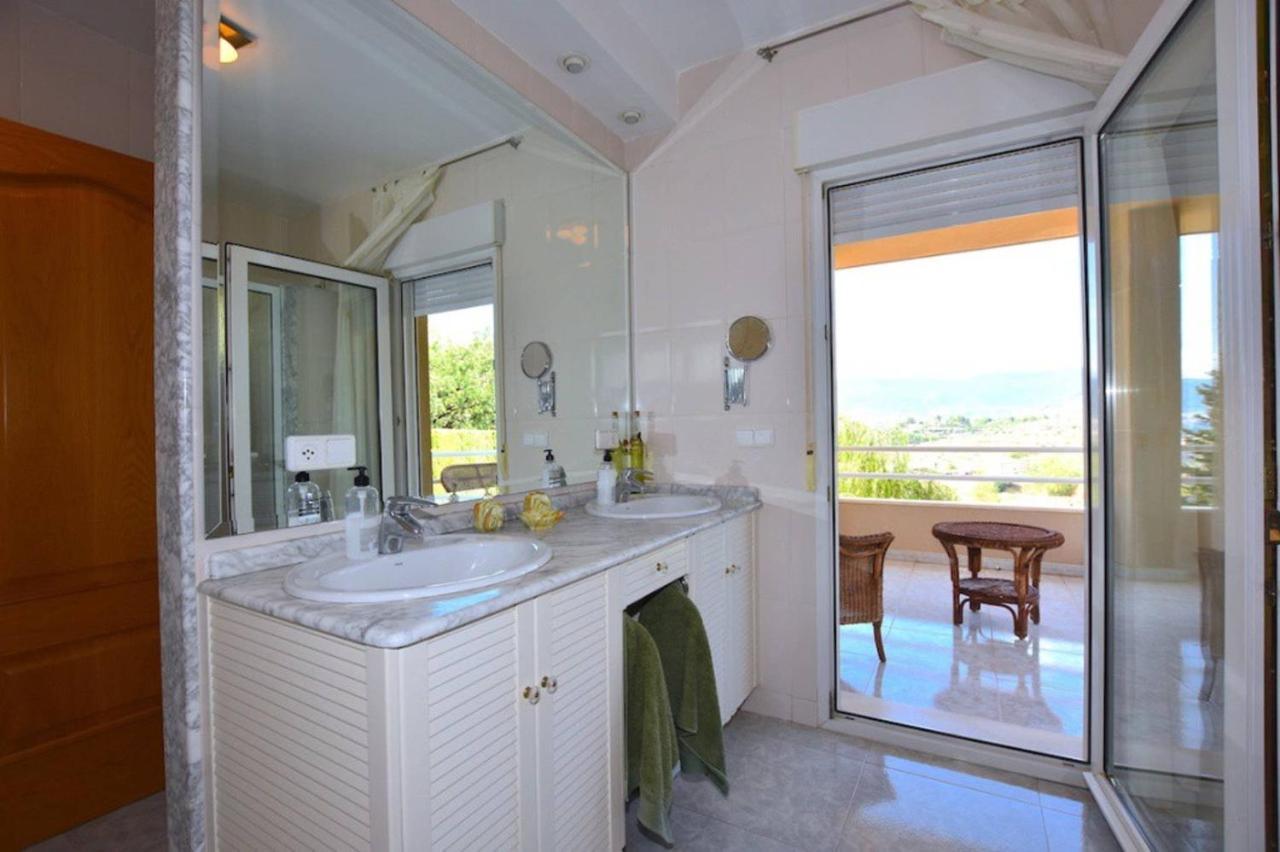 فيلا Torreta Of Gormaig, House With Swimming Pool المظهر الخارجي الصورة